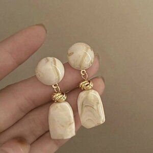 Drop/ Dangle Beige earrings for women